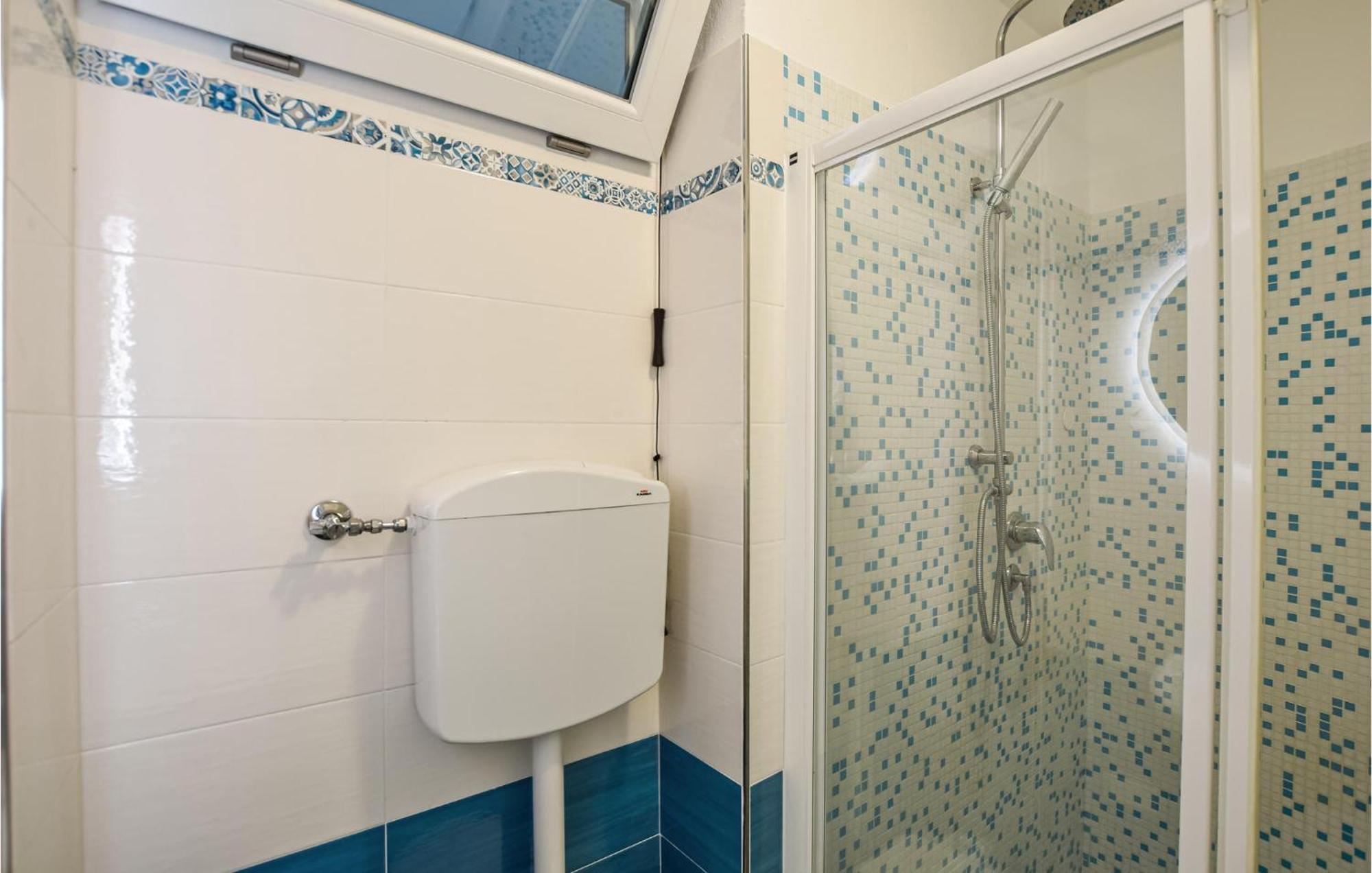 4 Bedroom Awesome Apartment In Cervia Luaran gambar