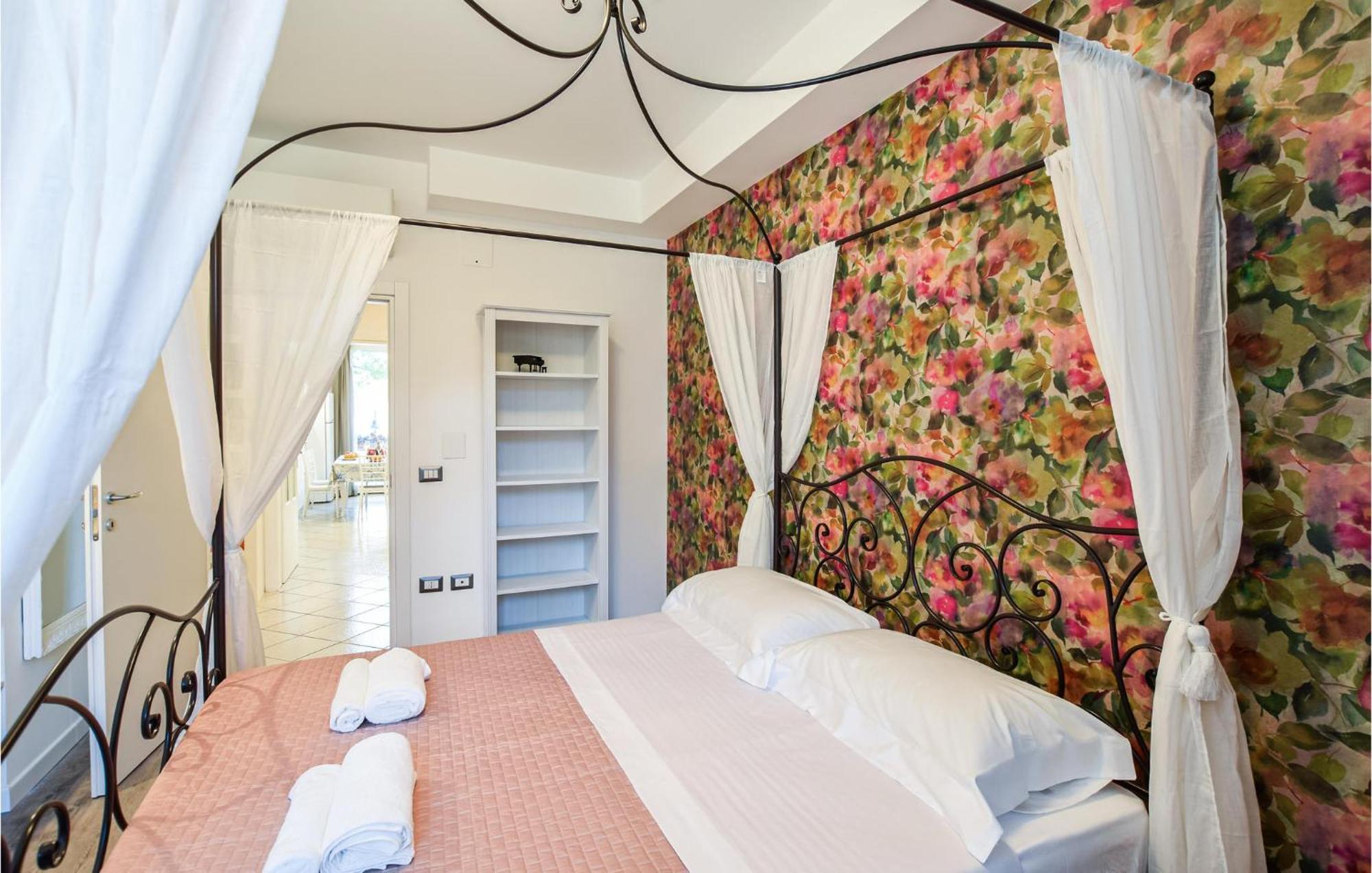 4 Bedroom Awesome Apartment In Cervia Luaran gambar
