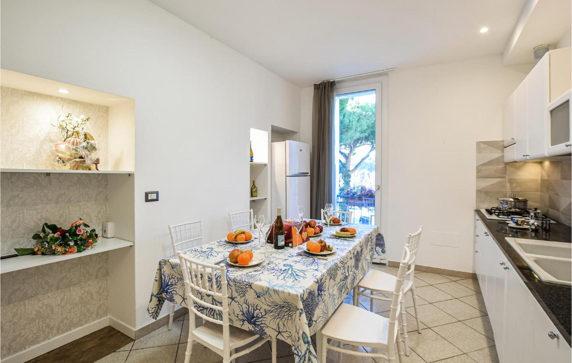 4 Bedroom Awesome Apartment In Cervia Luaran gambar